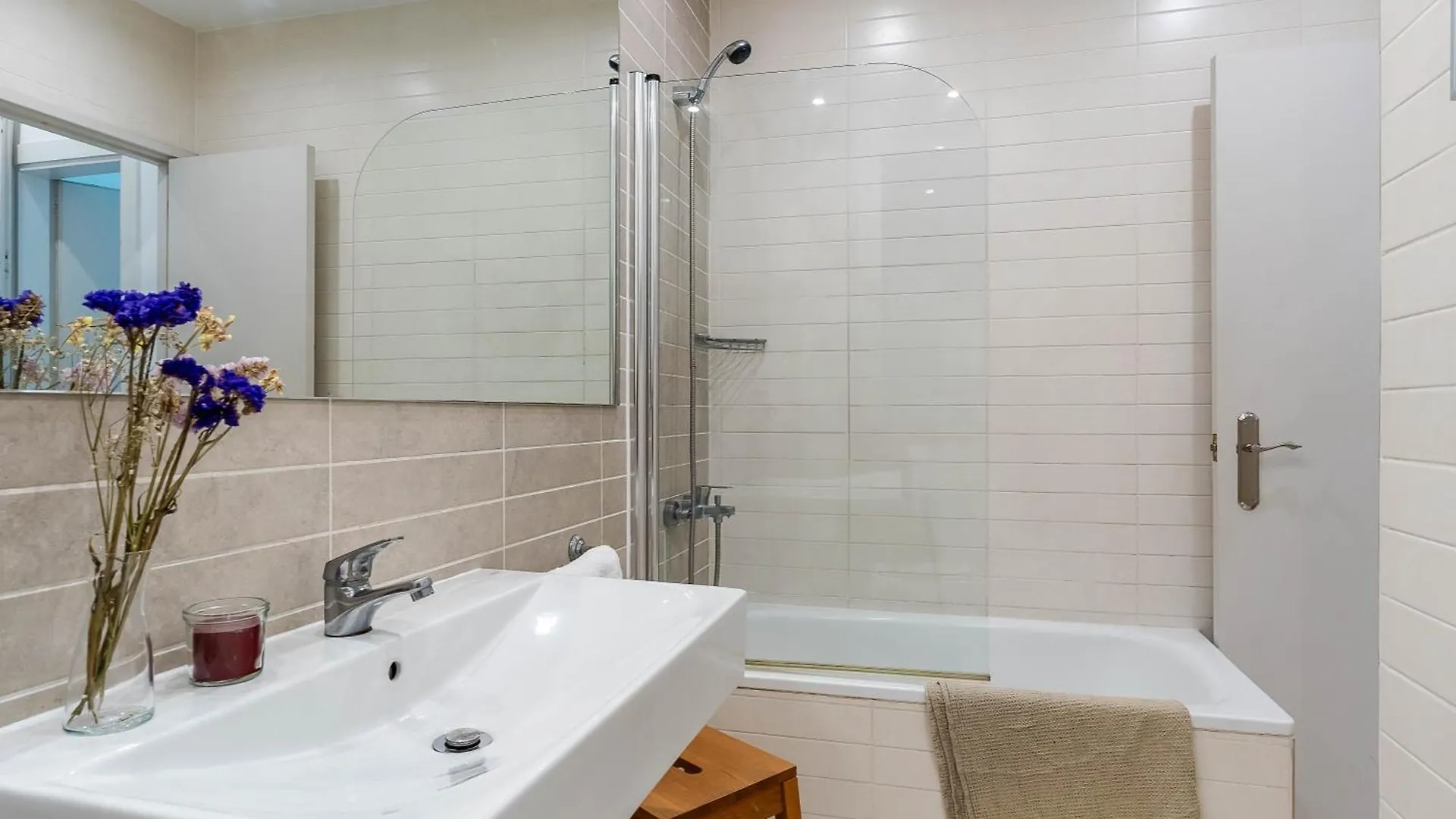 Canela Homes Barcelona Casp 0*,